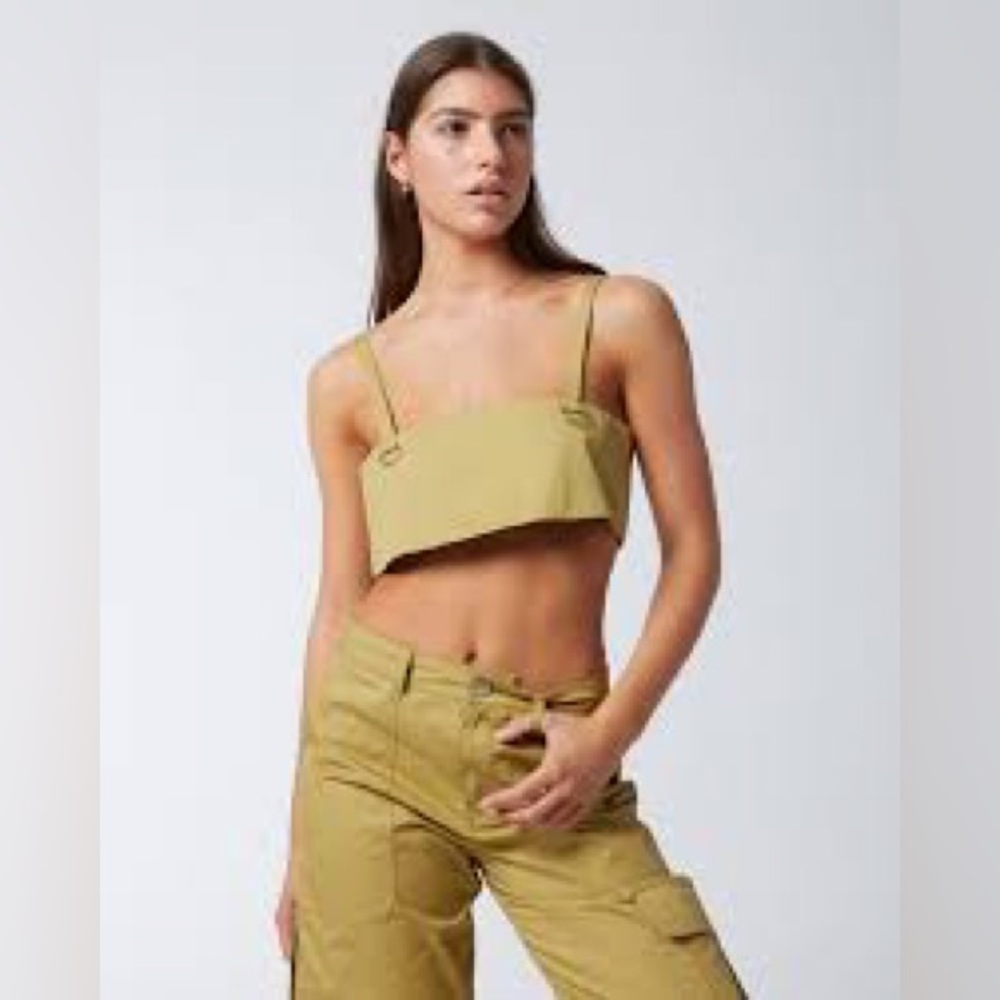 By.Dyln Velah Top Light Khaki NWT Medium - Picture 5 of 8